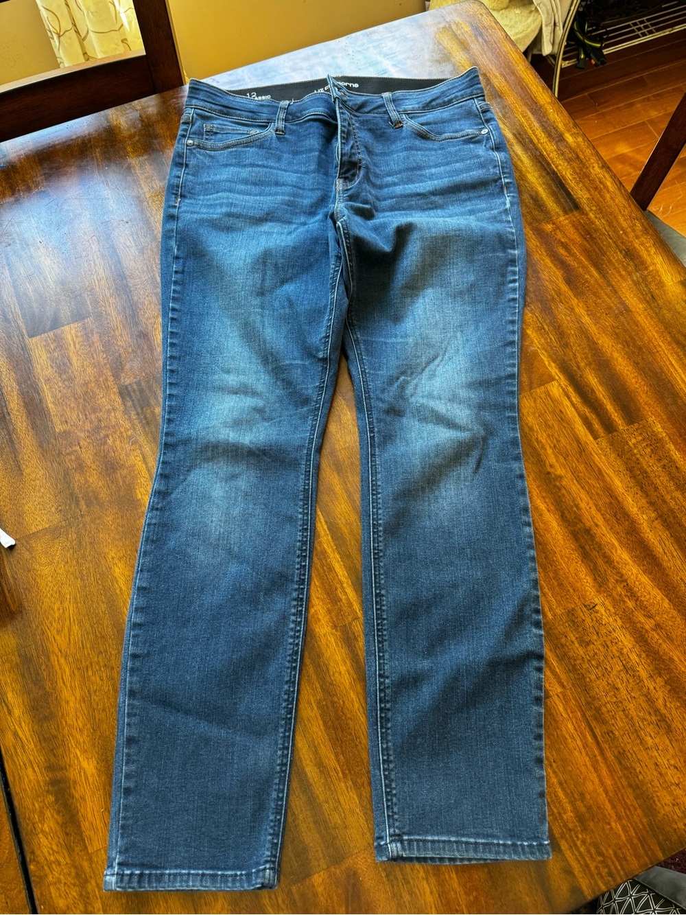 Liz Claiborne Classic Skinny Jeans in Medium Blue Size 12